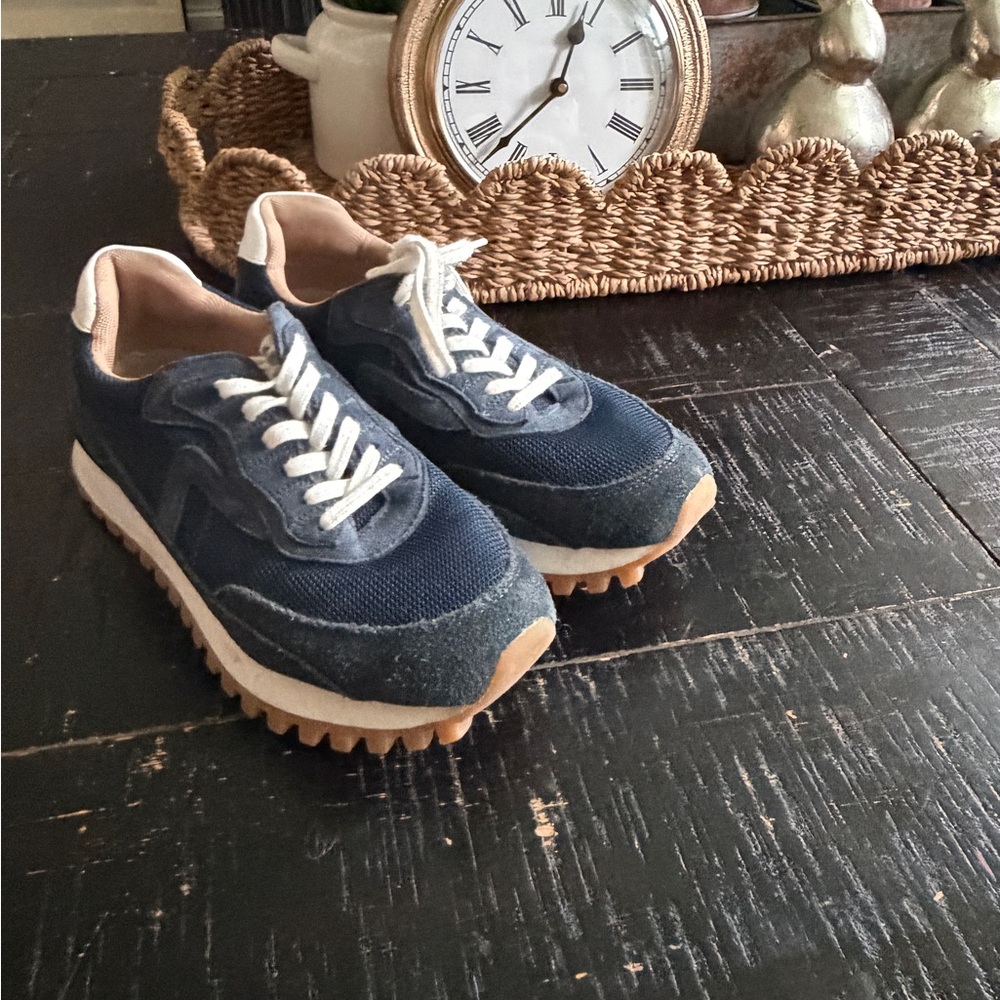 Steve Madden Navy Blue and Tan Women's Sneakers
